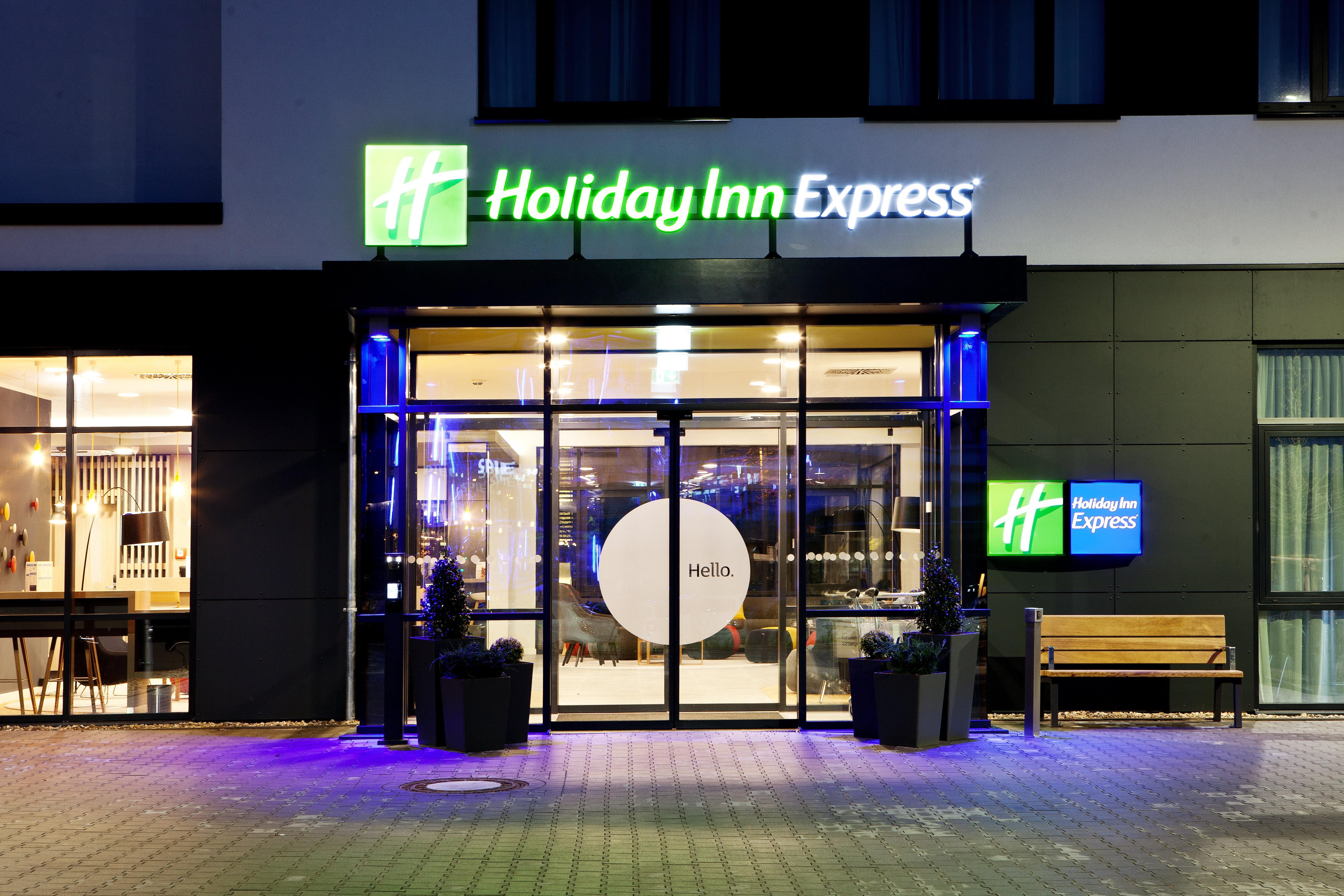 Holiday Inn Express - Sindelfingen By Ihg Exterior foto