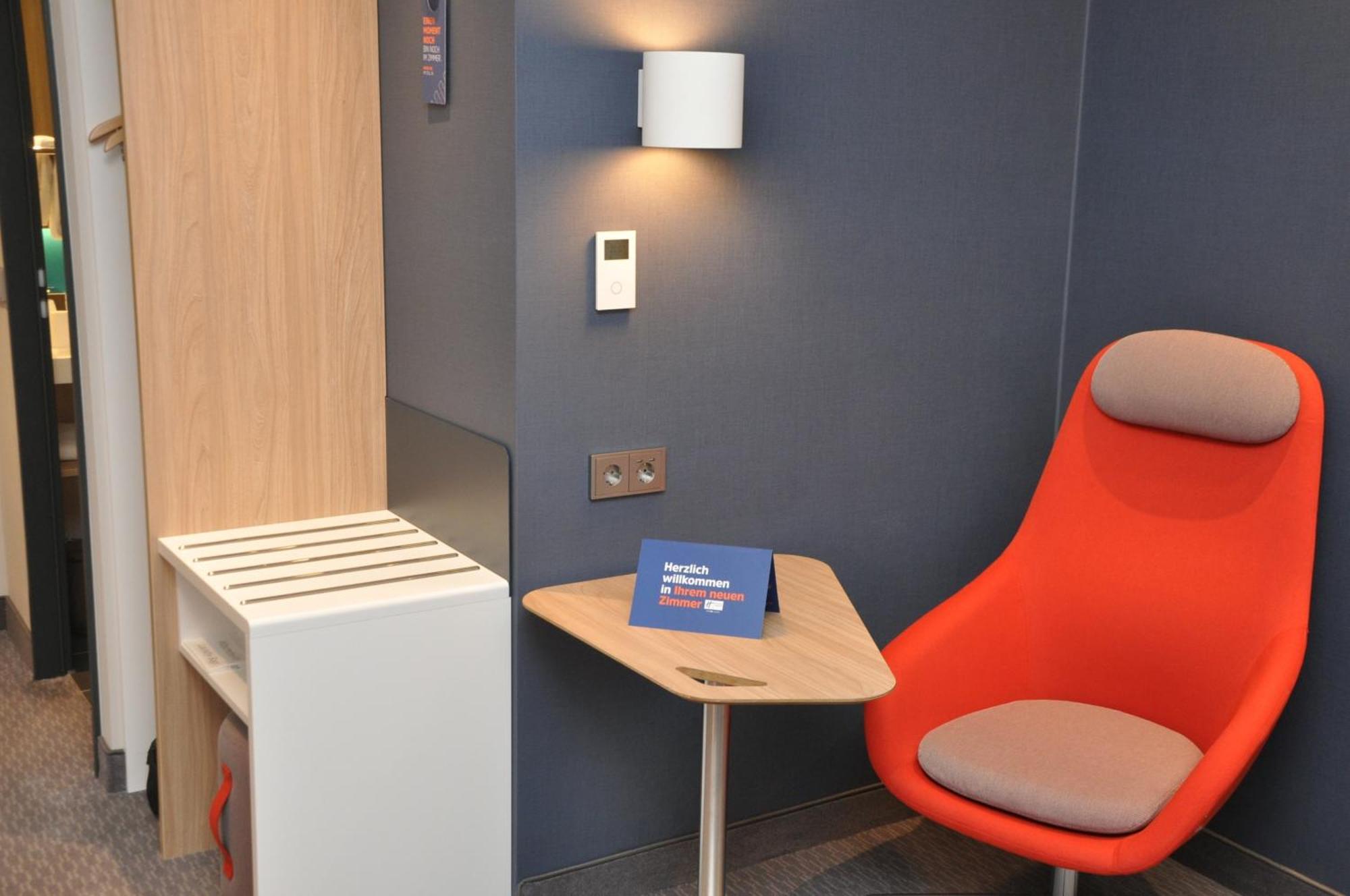 Holiday Inn Express - Sindelfingen By Ihg Exterior foto