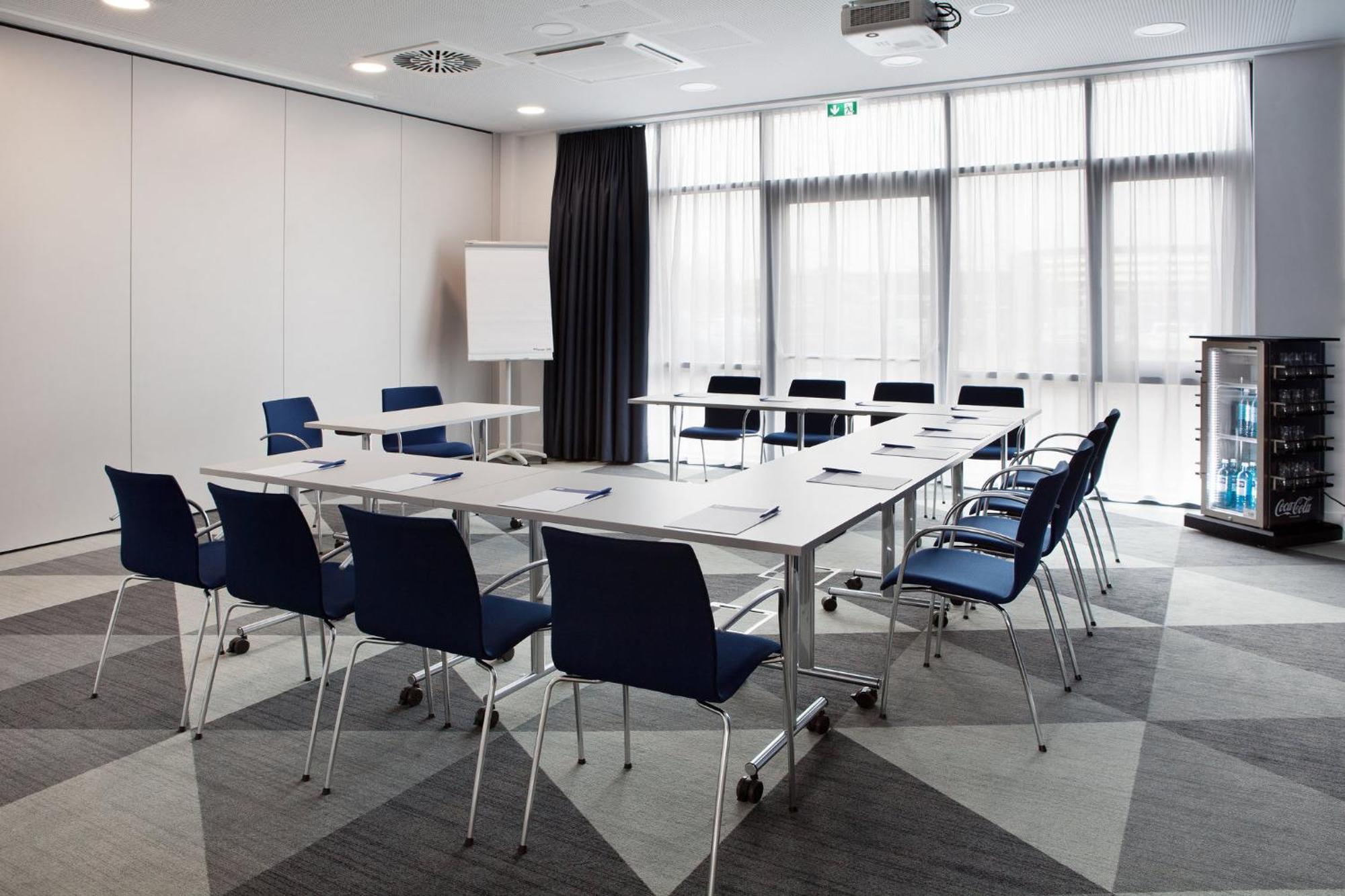 Holiday Inn Express - Sindelfingen By Ihg Exterior foto