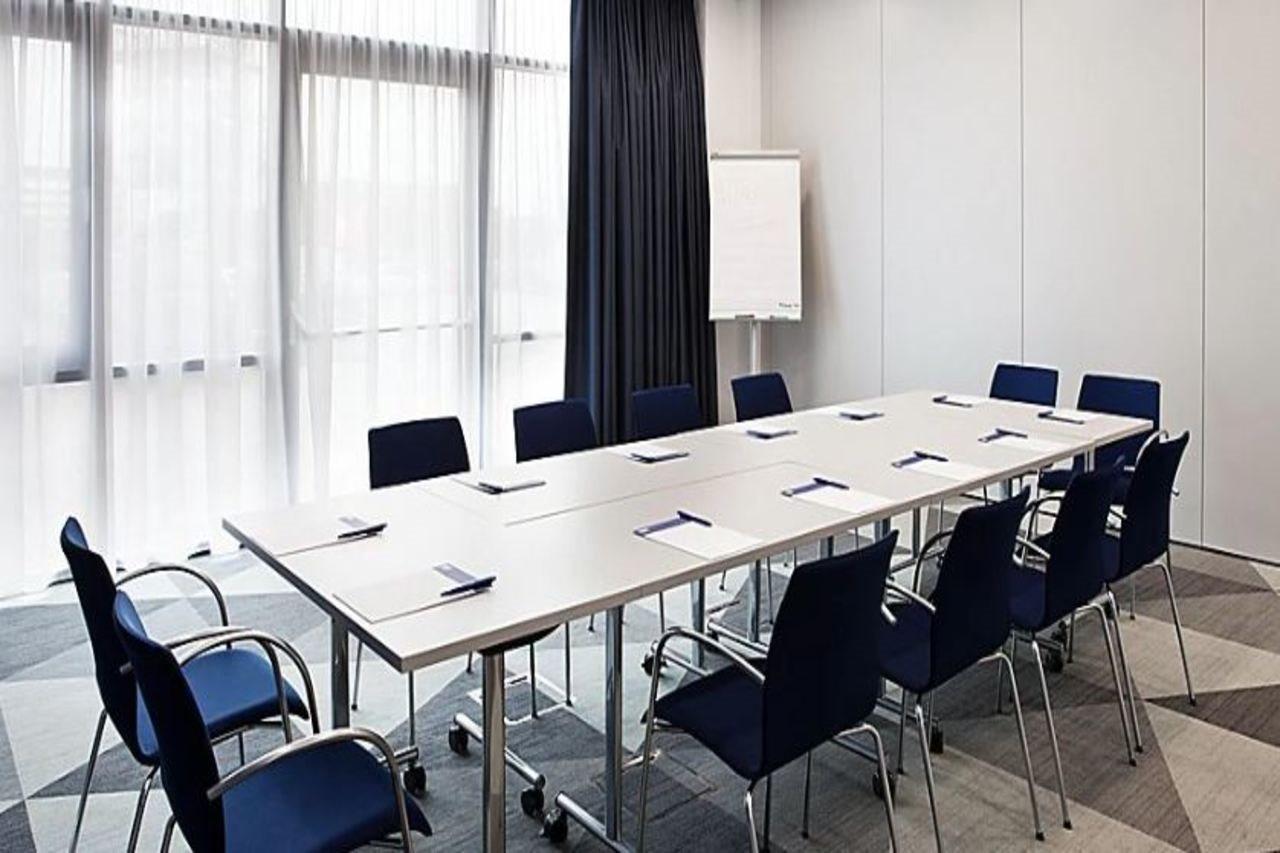 Holiday Inn Express - Sindelfingen By Ihg Exterior foto